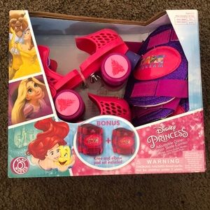 Disney skates pack with knee and elbow pads